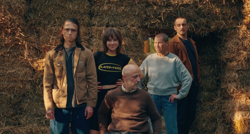 Zdjęcie okładkowe wpisu: Zespół Lor promuje film Drużyna A(A). Teledysk do piosenki nanana