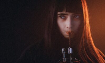 Zdjęcie okładkowe wpisu: Humanitarna wampirzyca poszukuje osób chcących popełnić samobójstwo – recenzja filmu. I’ve been lonely, lonely too long