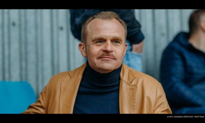 Zdjęcie okładkowe wpisu: „Miałem taki okres, że czułem się niespełniony.” – wywiad z Piotrem Roguckim, gwiazdą filmu Wróbel!