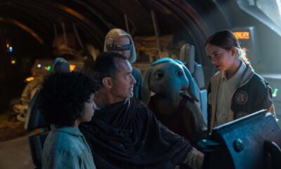 Zdjęcie okładkowe wpisu: Jude Law na pierwszych fotkach ze Star Wars: Skeleton Crew. Gwiazdor zwiedza galaktykę!
