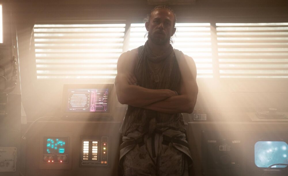 Zdjęcie okładkowe wpisu: Monsters – Powstanie 3. sezon antologii. W roli głównej wystąpi Charlie Hunnam
