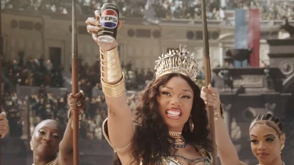 Zdjęcie okładkowe wpisu: Powrót do przeszłości? Pepsi z nową kampanią promującą Gladiatora II