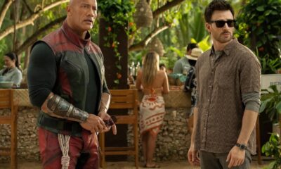 Zdjęcie okładkowe wpisu: Chris Evans i Dwayne Johnson ścigają Mikołaja. Zobaczcie nowy zwiastun filmu Czerwona Jedynka