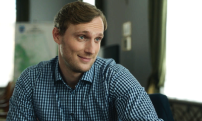 Zdjęcie okładkowe wpisu: „W filmach najważniejsza jest historia” – wywiad z Karolem Dziubą