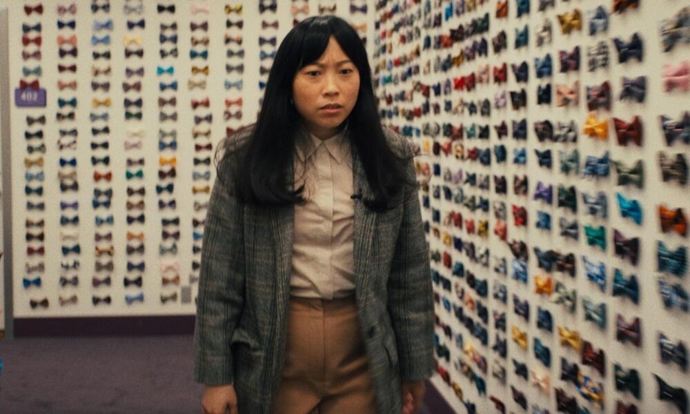 Zdjęcie okładkowe wpisu: The Man With The Bag. Awkwafina dołącza do gwiazdorskiej obsady komedii familijnej