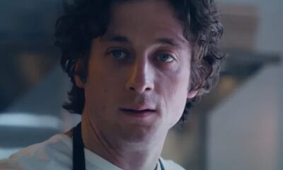 Zdjęcie okładkowe wpisu: Jeremy Allen White gwiazdą nowego serialu Netflixa. Aktor zagra w adaptacji powieści Enigma Variations