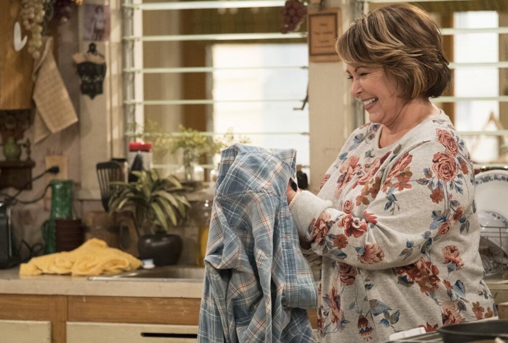 Zdjęcie okładkowe wpisu: Roseanne powróci do telewizji? Scenariusz nowego serialu komiczki na ukończeniu
