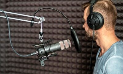 Zdjęcie okładkowe wpisu: Głos, który ożywia bohaterów: jak zostać aktorem dubbingowym i podbić świat kina