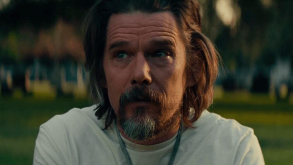 Zdjęcie okładkowe wpisu: Ethan Hawke odnosi się do słów córki „Szalone”