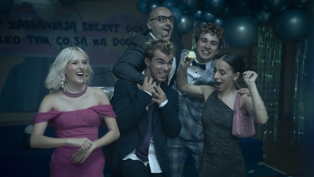 Zdjęcie okładkowe wpisu: 100 dni do matury totalnym hitem! Film widziało już 700 tysięcy widzów!