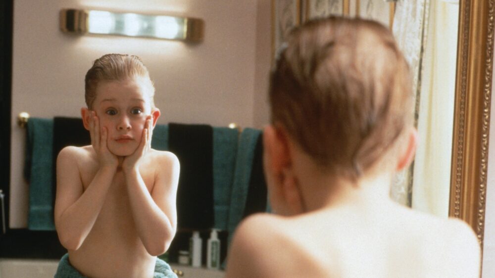 Zdjęcie okładkowe wpisu: Macaulay Culkin zrujnował Kevina samego w domu Brendzie Song