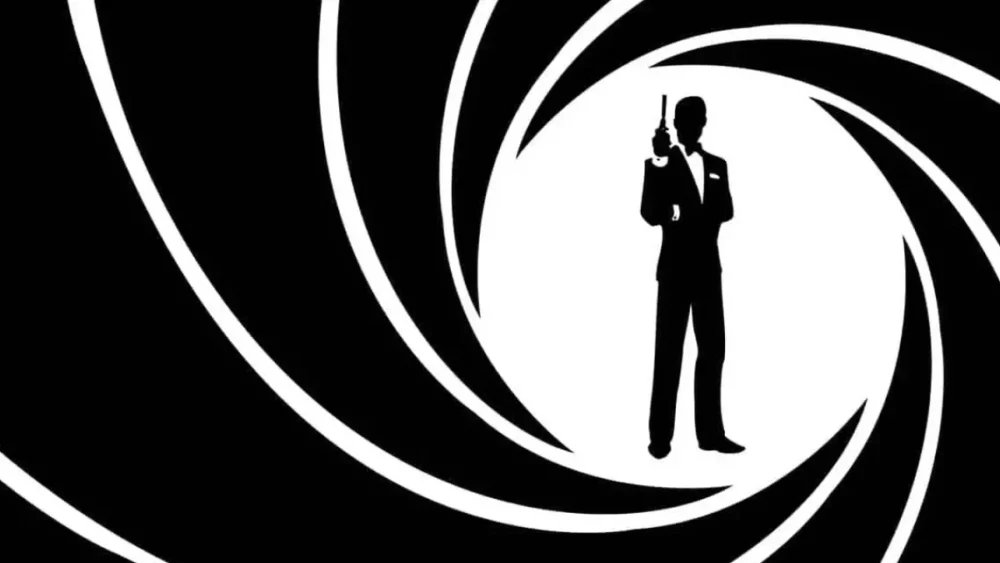 Zdjęcie okładkowe wpisu: Wpierw Więzień Azkabanu, a teraz nowy Bond? Reżyser spotkał się z Amazonem