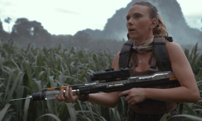 Zdjęcie okładkowe wpisu: Jurassic World: Rebirth. Scarlett Johansson oko w oko z ziejącym ogniem dinozaurem na nowym materiale z CinemaCon