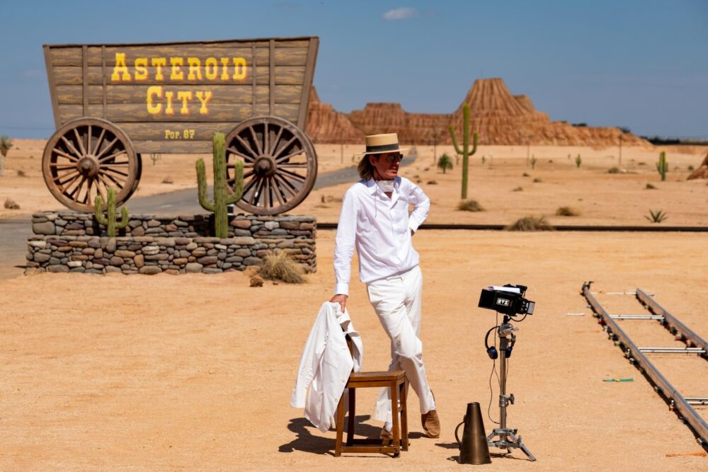 Zdjęcie okładkowe wpisu: Wes Anderson zachęca do oglądania jego filmów dwukrotnie