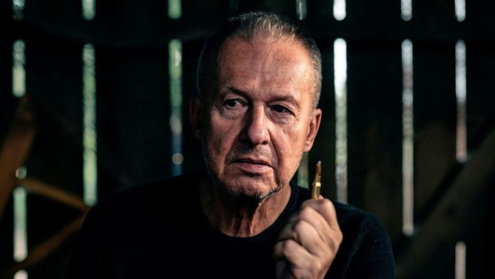 Zdjęcie okładkowe wpisu: Władysław Pasikowski powraca z nowym, nietypowym filmem. Mocny zwiastun filmu Zamach na papieża