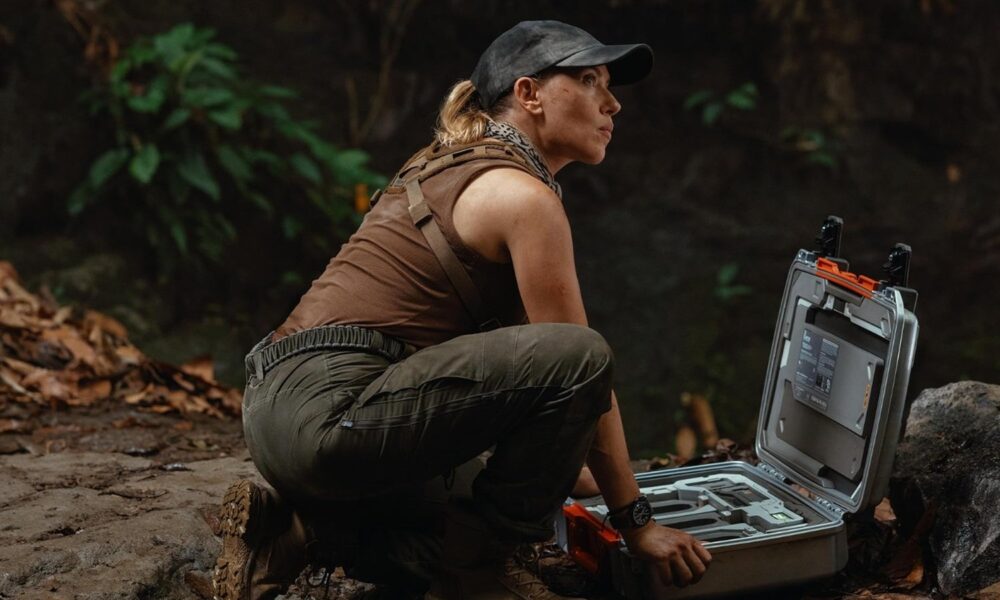 Zdjęcie okładkowe wpisu: Jurassic World: Odrodzenie. Scarlett Johansson na nowym klipie z nadchodzącego widowiska