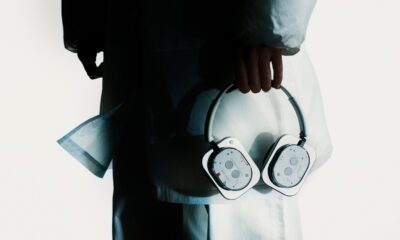 Zdjęcie okładkowe wpisu: Słuchawki jak z Blade Runnera. Nothing odsłania nową wizję dźwięku