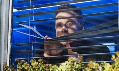 Zdjęcie okładkowe wpisu: Znamy dalsze losy serialu Resident Alien. Produkcja skasowana po 4. sezonie