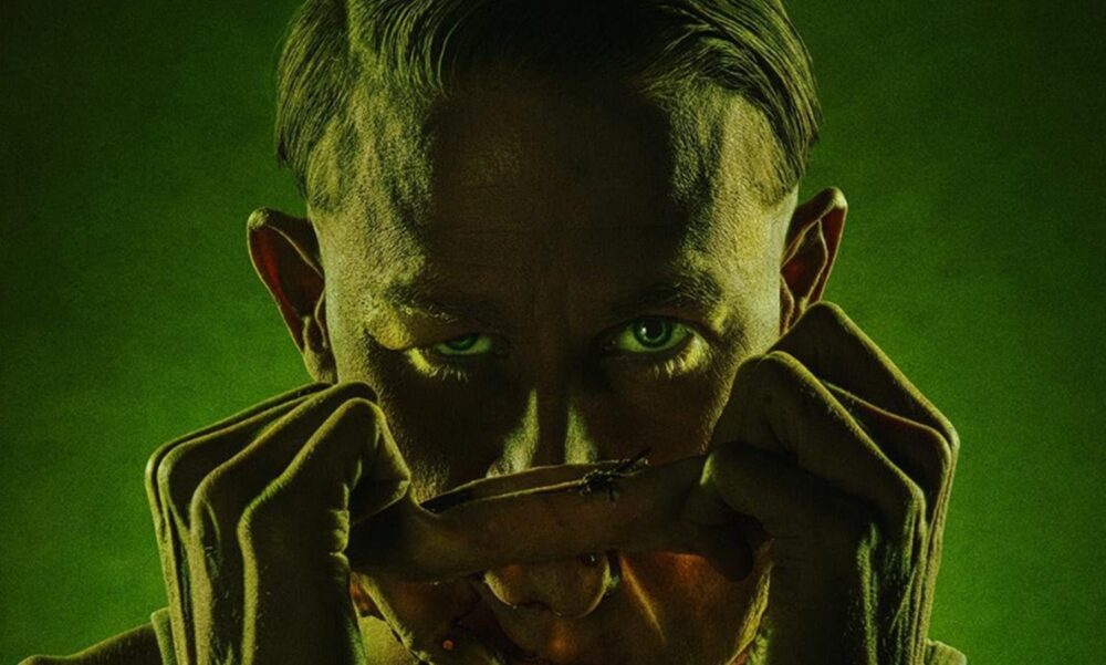 Zdjęcie okładkowe wpisu: Mroczna antologia Netflixa powraca. Charlie Hunnam jako Ed Gein na pierwszym plakacie serialu