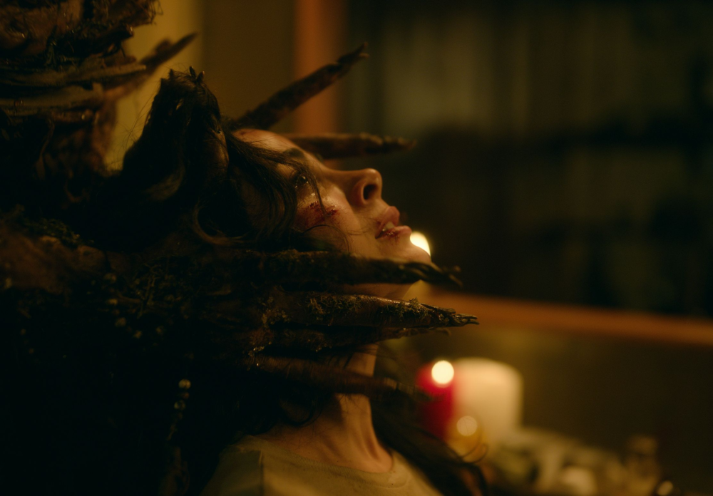 Zdjęcie okładkowe wpisu: Emeraude Toubia i David Dastmalchian w horrorze Rosario