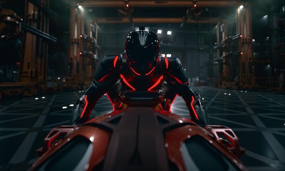 Zdjęcie okładkowe wpisu: Premiera filmu Tron: Ares tuż, tuż. Zobaczcie bohaterów widowiska na nowych plakatach