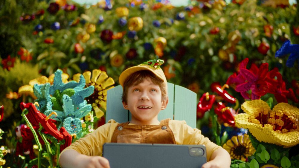 Zdjęcie okładkowe wpisu: Tom Holland i jego bracia łączą siły z Grupą LEGO, aby inspirować dzieci i rodziny, by nigdy nie przestawały się bawić