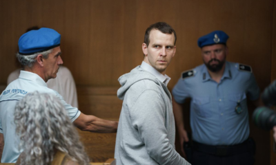 Zdjęcie okładkowe wpisu: ,,Zawsze staram się bronić moich postaci” – wywiad z Julianem Świeżewskim