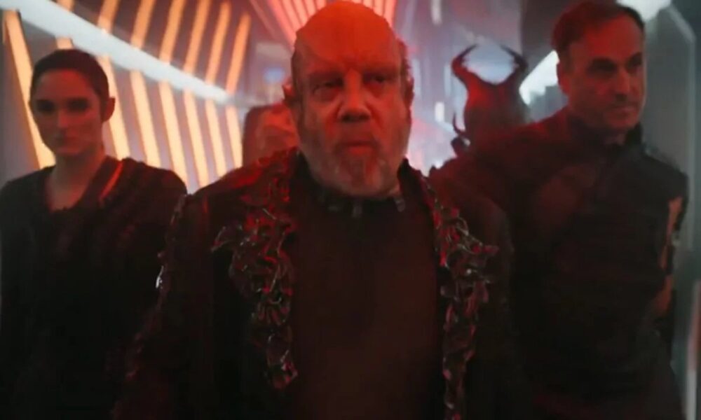 Zdjęcie okładkowe wpisu: Bohaterowie  Star Trek: Starfleet Academy na ekskluzywnym klipie. Zobaczcie nowe spojrzenie na postać Paula Giamattiego