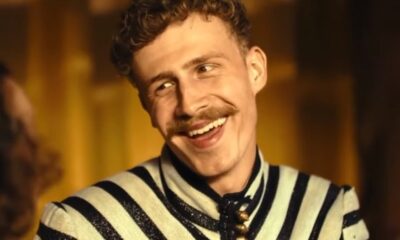 Zdjęcie okładkowe wpisu: Filip Zaręba o 3. sezonie 1670: “Będzie najlepszy”. Aktor zapowiada hybrydę stylu z 1. i 2. sezonu