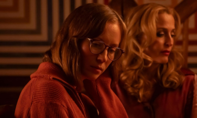 Zdjęcie okładkowe wpisu: Gillian Anderson gwiazdą slashera Jane Schoenbrun. Pierwsze spojrzenie na Teenage Sex and Death at Camp Miasma